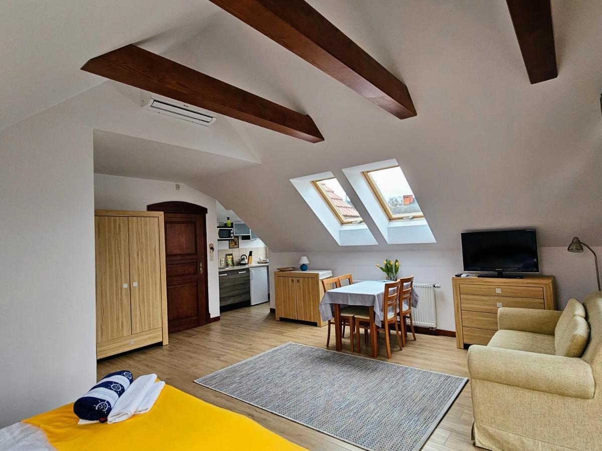Apartamenty Z Klimatem ウストカ エクステリア 写真