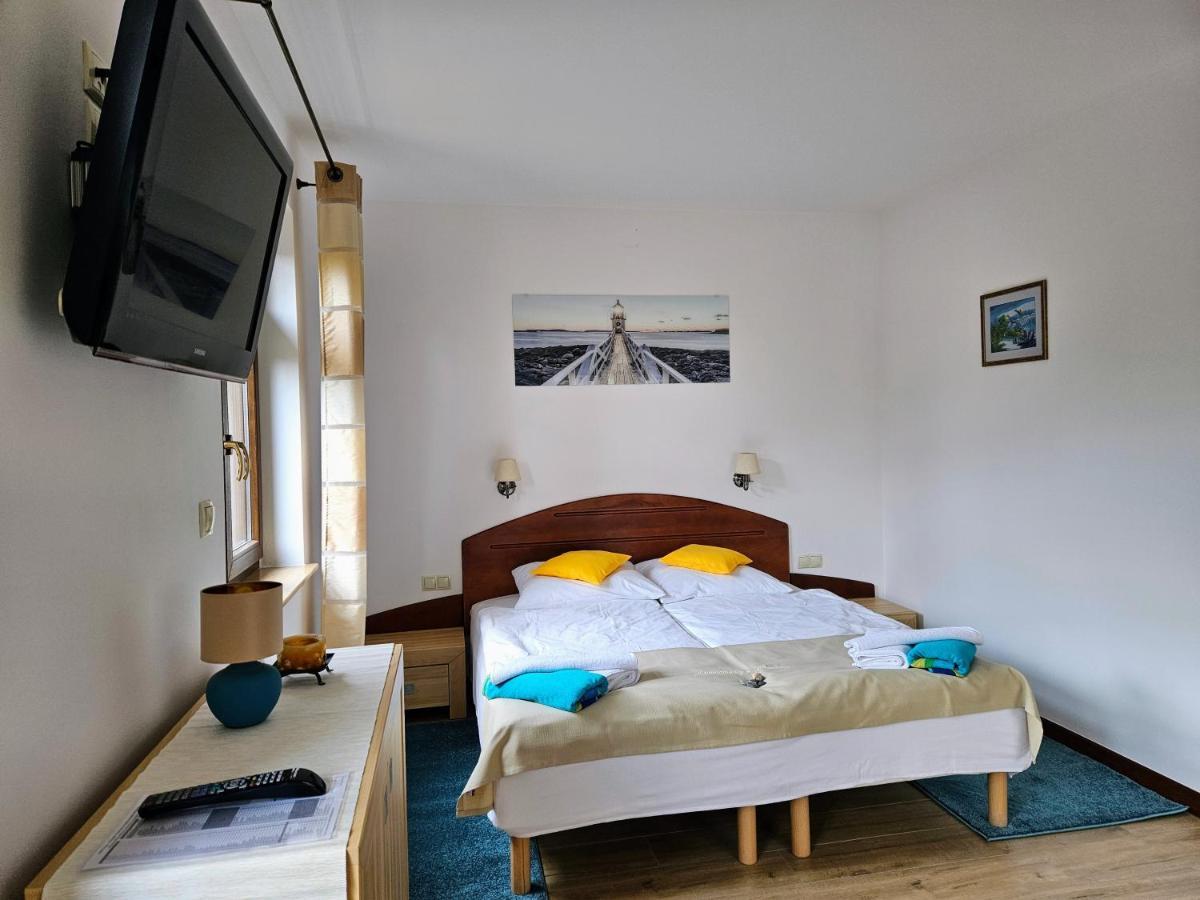 Apartamenty Z Klimatem ウストカ エクステリア 写真