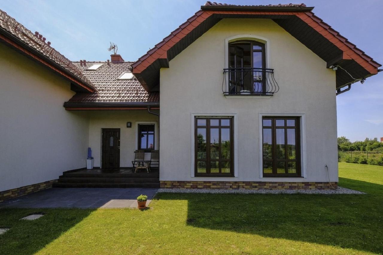 Apartamenty Z Klimatem ウストカ エクステリア 写真